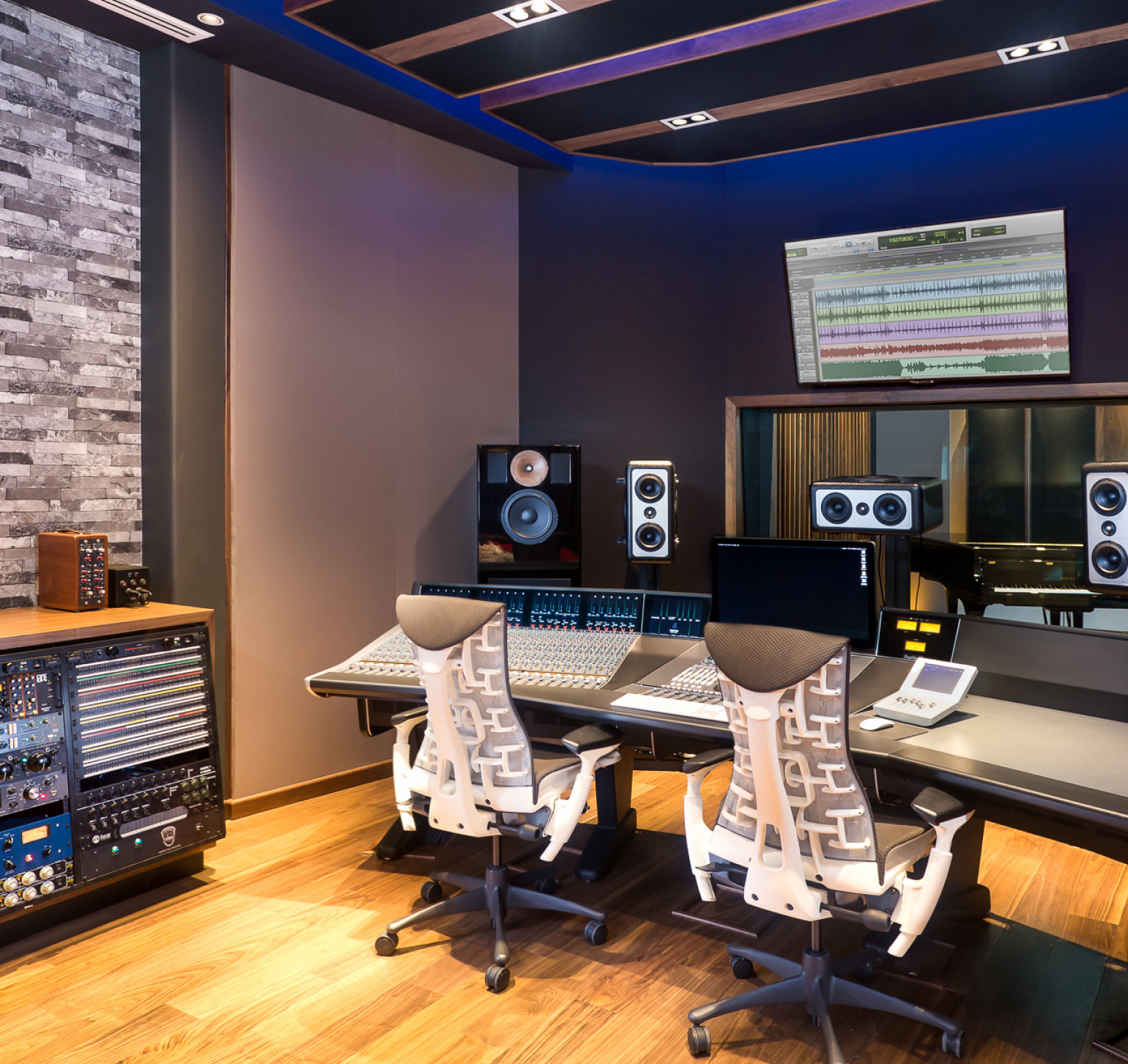 studio-2